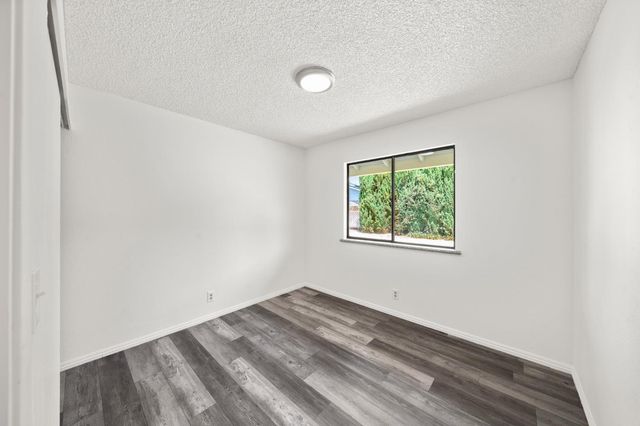 300 Withington Ave, Rio Linda, CA 95673
