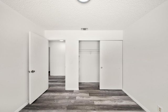 300 Withington Ave, Rio Linda, CA 95673