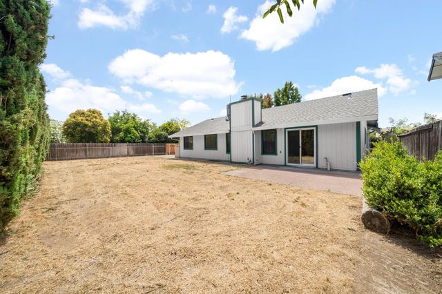 300 Withington Ave, Rio Linda, CA 95673