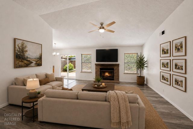 300 Withington Ave, Rio Linda, CA 95673
