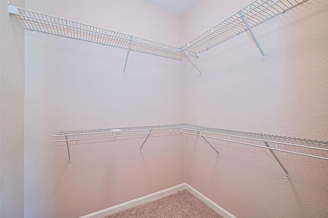 115 N 12th Street, Highlands, TX 77562