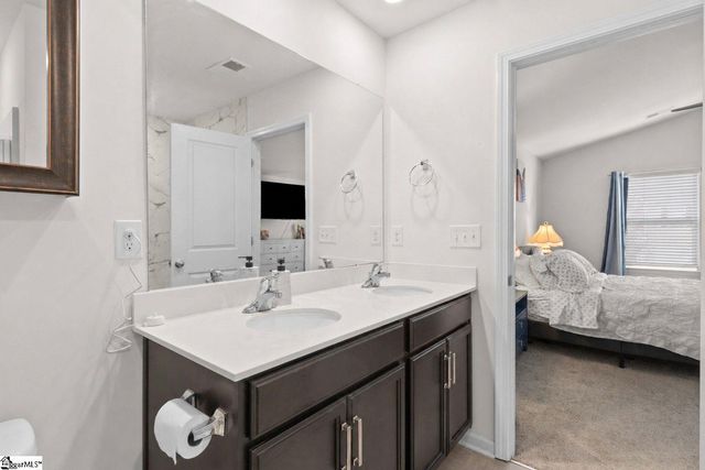 8 Garden Hill Road, Simpsonville, SC 29680