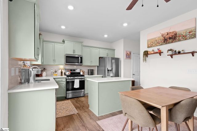 8 Garden Hill Road, Simpsonville, SC 29680