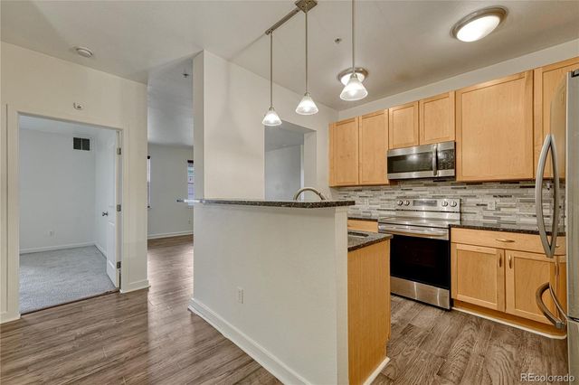 4100 Albion Street 306, Denver, CO 80216