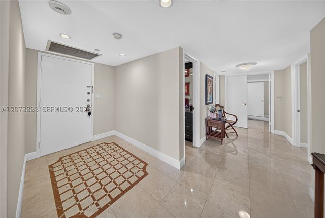 1915 Brickell Ave C1607, Miami, FL 33129