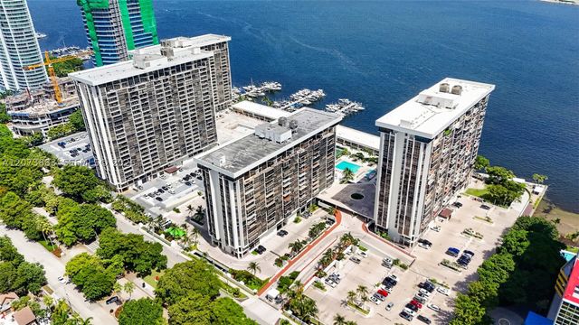 1915 Brickell Ave C1607, Miami, FL 33129