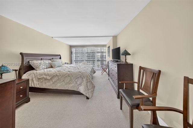 1915 Brickell Ave C1607, Miami, FL 33129