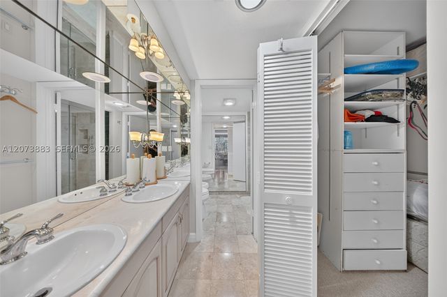 1915 Brickell Ave C1607, Miami, FL 33129