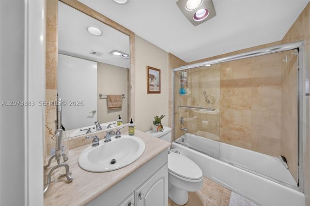 1915 Brickell Ave C1607, Miami, FL 33129
