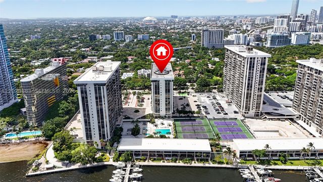 1915 Brickell Ave C1607, Miami, FL 33129