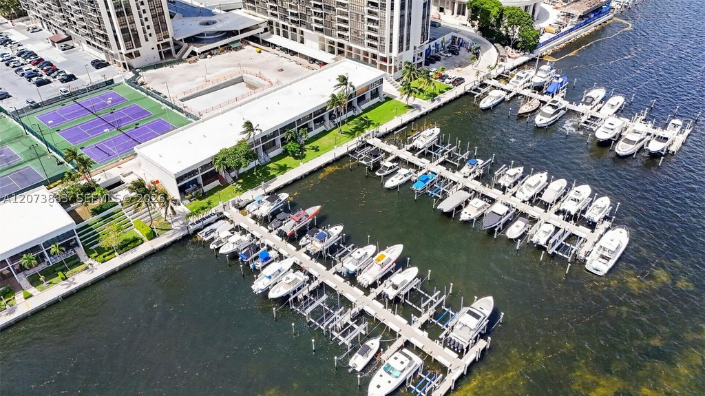 1915 Brickell Ave C1607, Miami, FL 33129