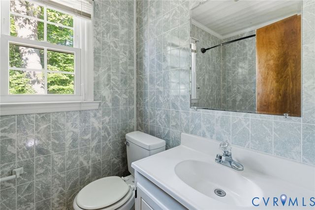6904 Pointer Ridge Rd, Midlothian, VA 23112