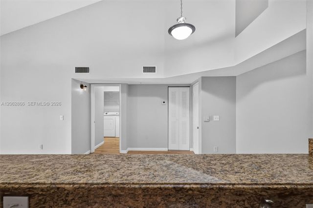 7808 Sonoma Springs Circle 304, Lake Worth, FL 33463