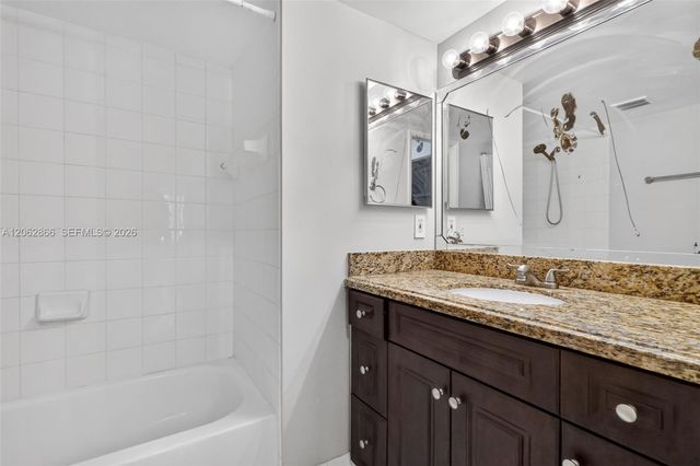 7808 Sonoma Springs Circle 304, Lake Worth, FL 33463