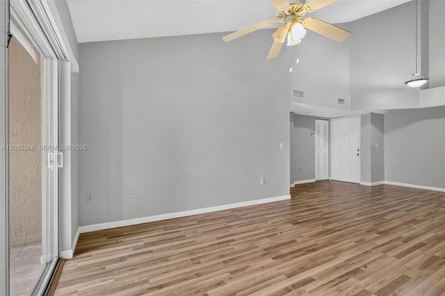 7808 Sonoma Springs Circle 304, Lake Worth, FL 33463