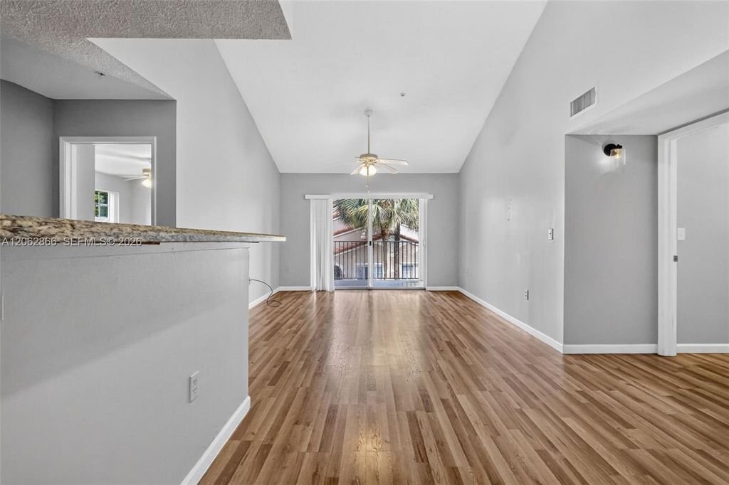 7808 Sonoma Springs Circle 304, Lake Worth, FL 33463