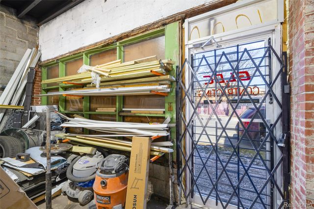 10305 W McNichols Road, Detroit, MI 48221