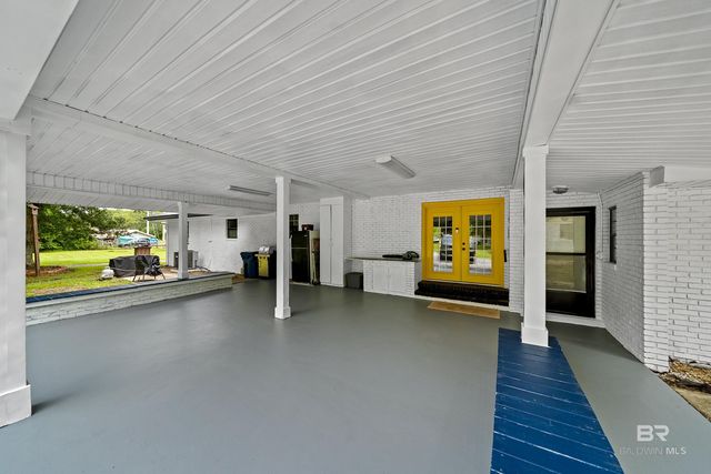 25223 Old Foley Road, Elberta, AL 36530