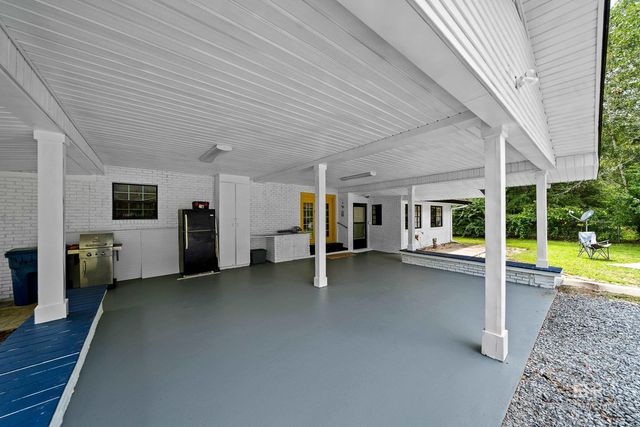 25223 Old Foley Road, Elberta, AL 36530