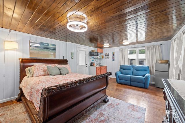 25223 Old Foley Road, Elberta, AL 36530