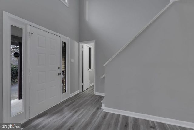 10422 WOODBURY WOODS CT, Fairfax, VA 22032