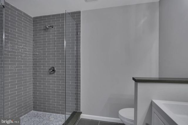 10422 WOODBURY WOODS CT, Fairfax, VA 22032