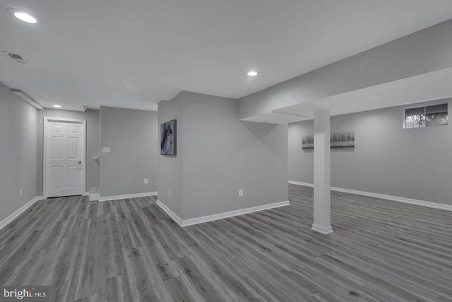 10422 WOODBURY WOODS CT, Fairfax, VA 22032