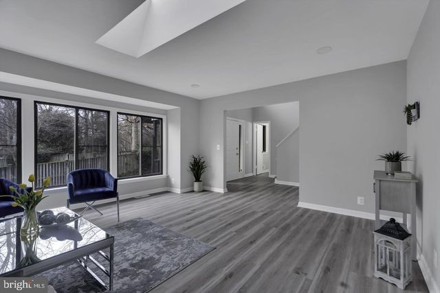 10422 WOODBURY WOODS CT, Fairfax, VA 22032