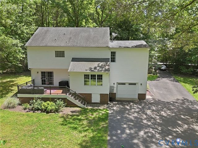 2364 Graceland Dr, Powhatan, VA 23139