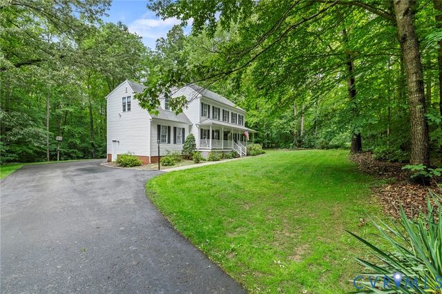 2364 Graceland Dr, Powhatan, VA 23139