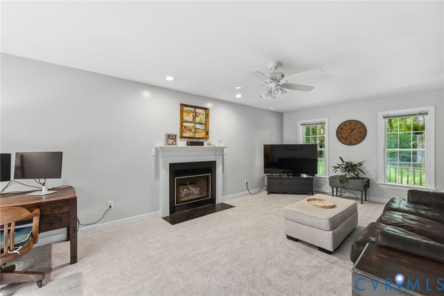 2364 Graceland Dr, Powhatan, VA 23139