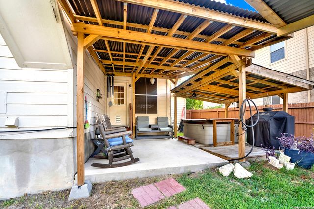 10426 Shire Country, San Antonio, TX 78254