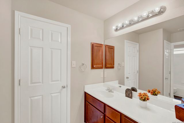 10426 Shire Country, San Antonio, TX 78254