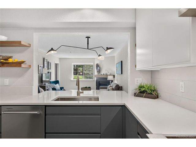 31719 Rocky Village Dr 115, Evergreen, CO 80439