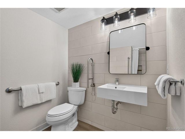 31719 Rocky Village Dr 115, Evergreen, CO 80439