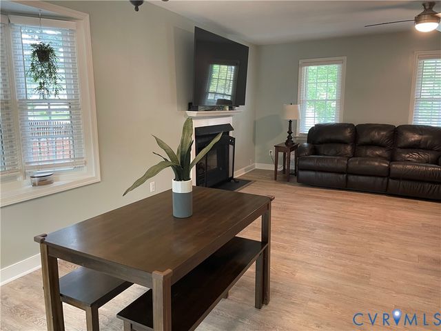 2210 Cox Rd, Henrico, VA 23233