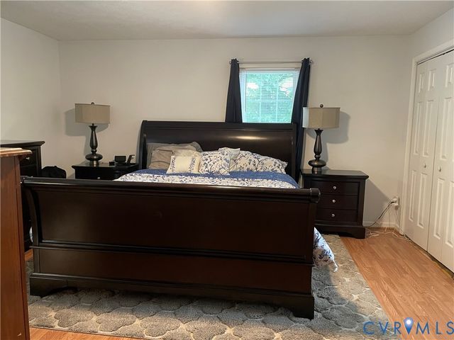 2210 Cox Rd, Henrico, VA 23233