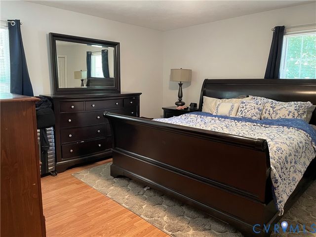 2210 Cox Rd, Henrico, VA 23233