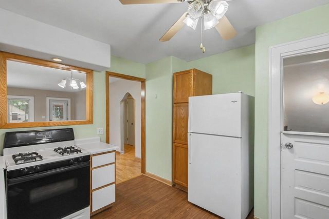 1402 Barham Avenue, Janesville, WI 53548
