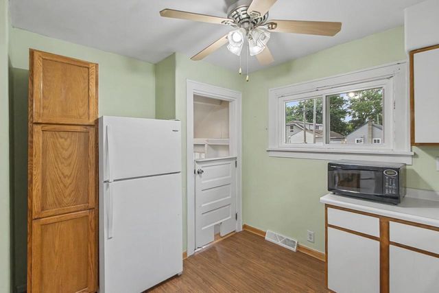 1402 Barham Avenue, Janesville, WI 53548