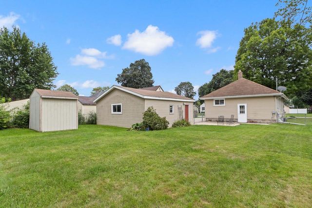 1402 Barham Avenue, Janesville, WI 53548