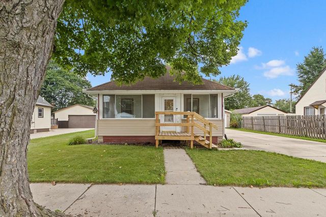 1402 Barham Avenue, Janesville, WI 53548