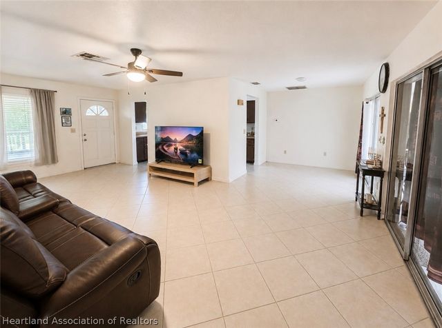 728 Fairfield Avenue, Lake Placid, FL 33852