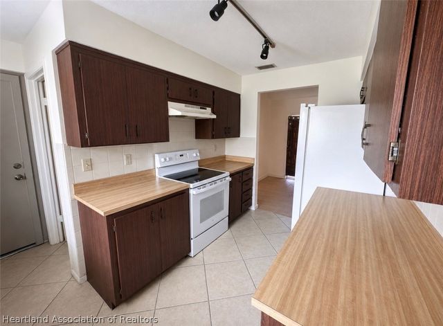 728 Fairfield Avenue, Lake Placid, FL 33852