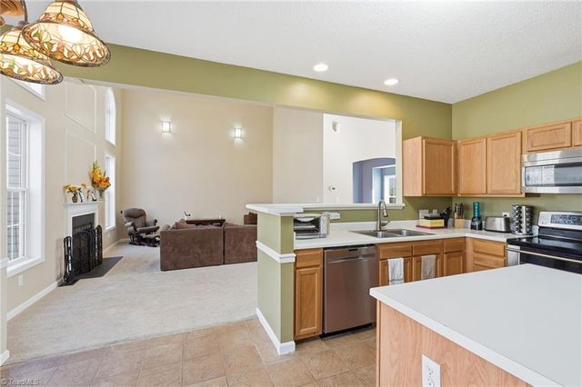 5215 Highland Oak Court, Greensboro, NC 27410