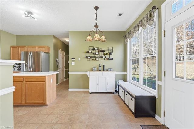 5215 Highland Oak Court, Greensboro, NC 27410