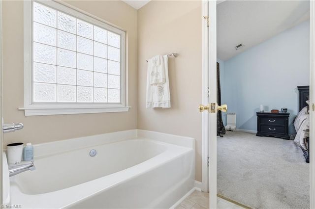 5215 Highland Oak Court, Greensboro, NC 27410