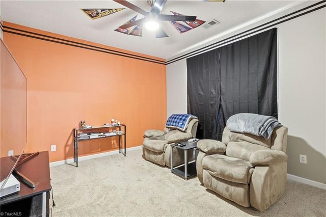 5215 Highland Oak Court, Greensboro, NC 27410