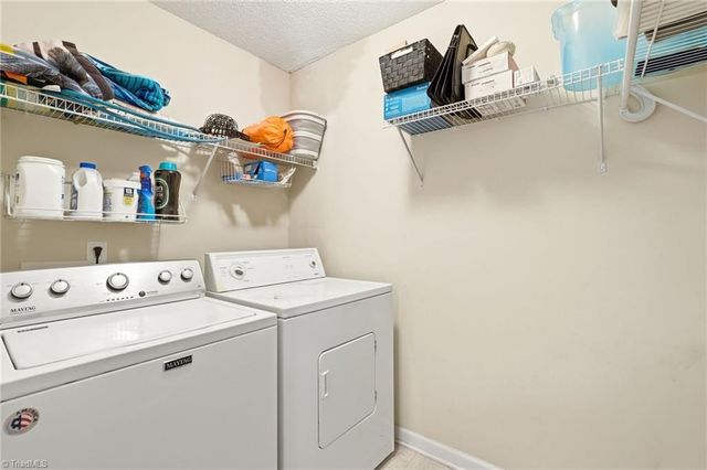 5215 Highland Oak Court, Greensboro, NC 27410