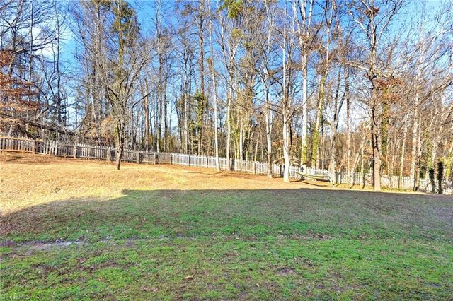 5215 Highland Oak Court, Greensboro, NC 27410